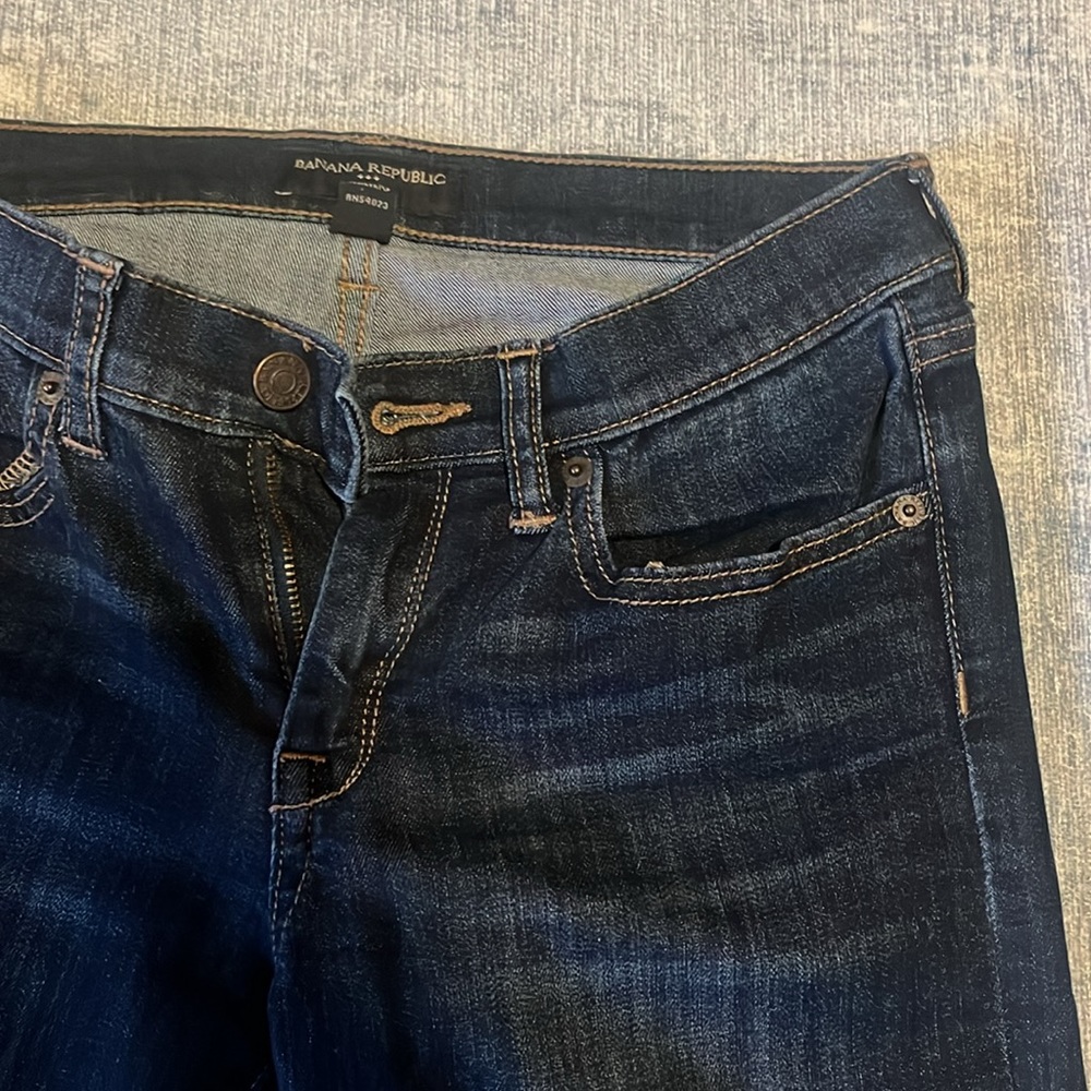 Banana Republic dark wash skinny jeans - Picture 3 of 9